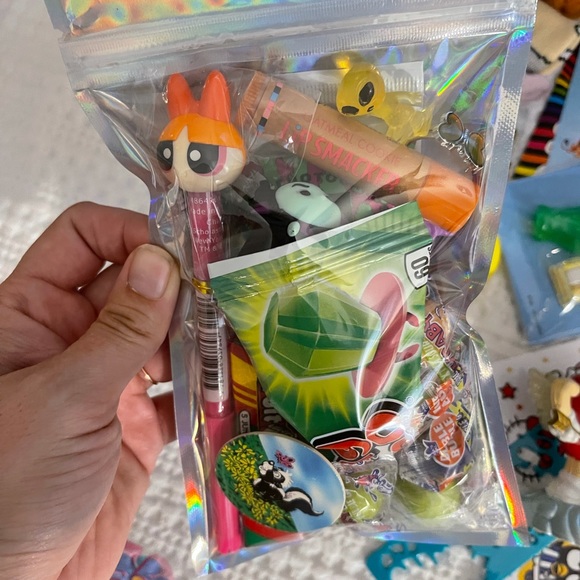 90s Girl Y2K Mystery Grab Bag! Mystery Box - Picture 4 of 15